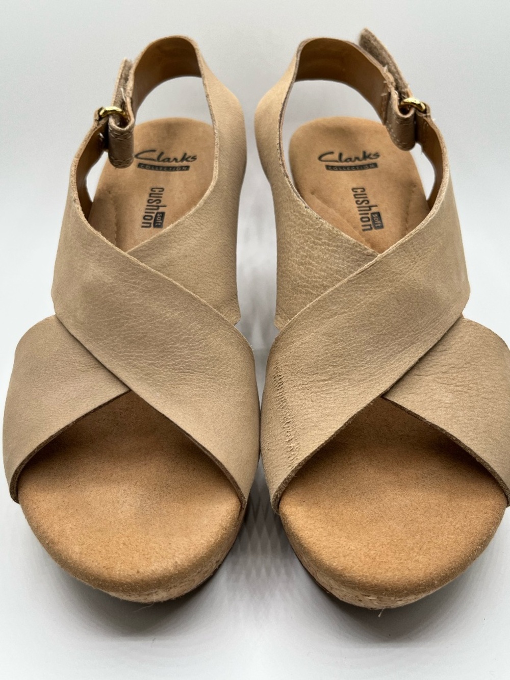 CLARKS Sand Annadel Eirwyn Wedge Sandal Size 5
